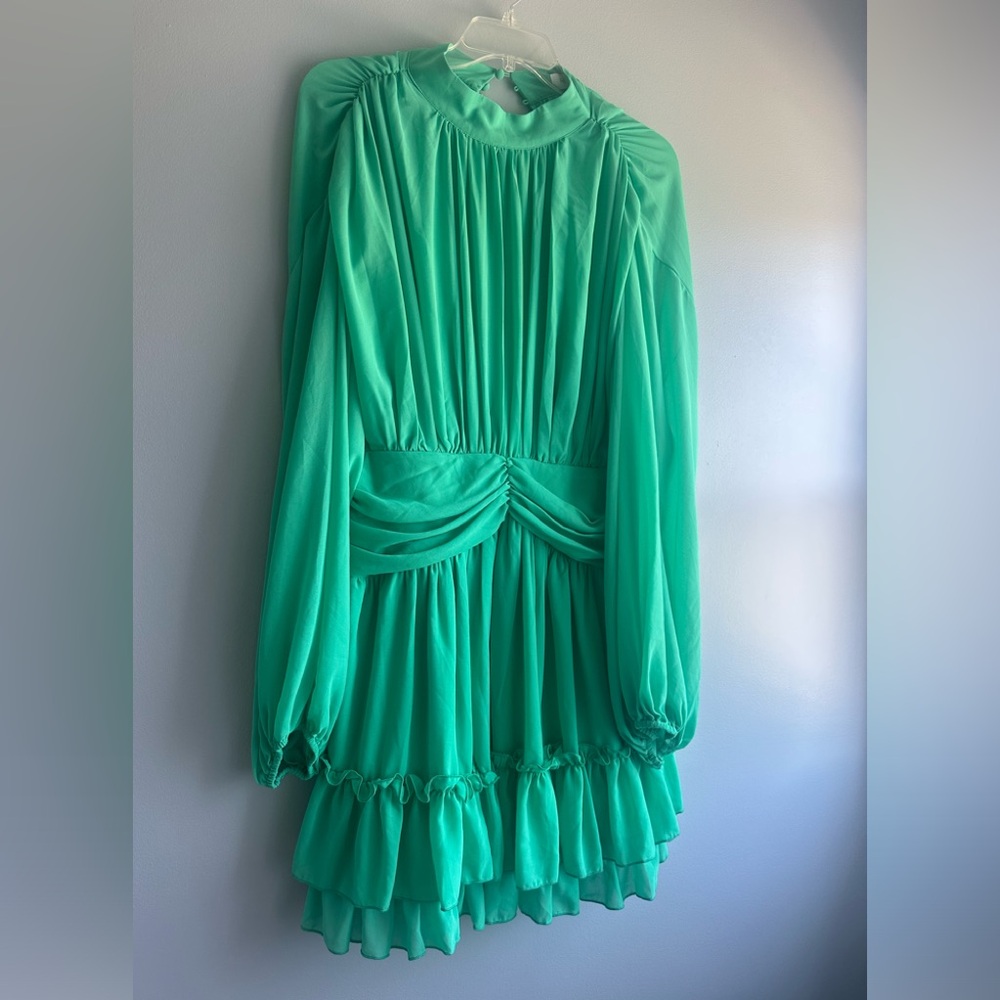 Elegant Green Long-Sleeve Ruffle Mini Dress